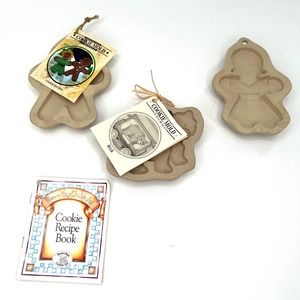 Sassafras Superstone Christmas Bear Gingerbread Cookie Mold And Recipe Booklet